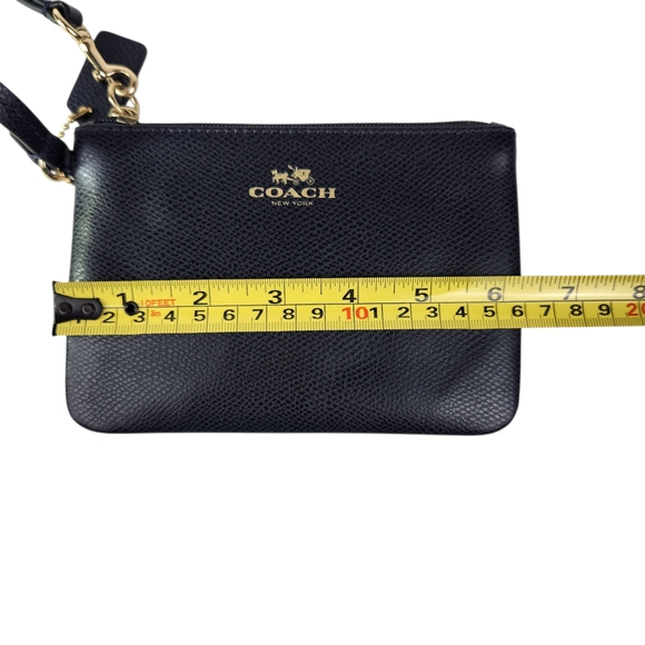 Coach Corner Zip Small Wristlet Crossgrain Leather Navy Blue Pouch Gold Hardware - Picture 9 of 10